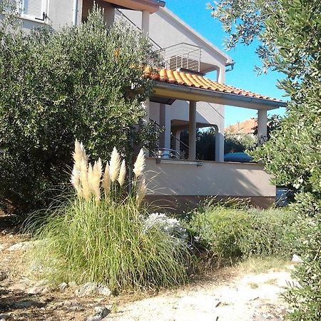 Apartments Jadranica Murter Luaran gambar